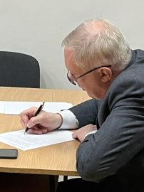 IMG-cf19bcdfa4d1a010dfe674616ee54f9c-V